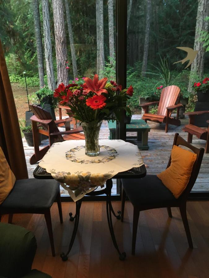 Cedar Song B&B Парксвилл Экстерьер фото