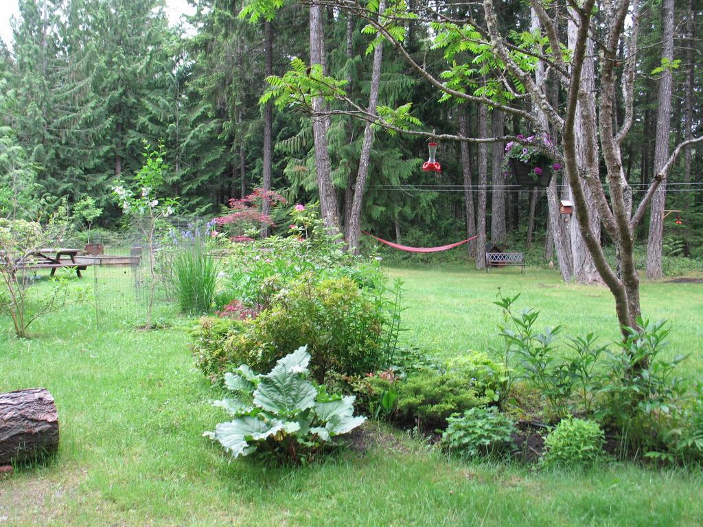 Cedar Song B&B Парксвилл Экстерьер фото