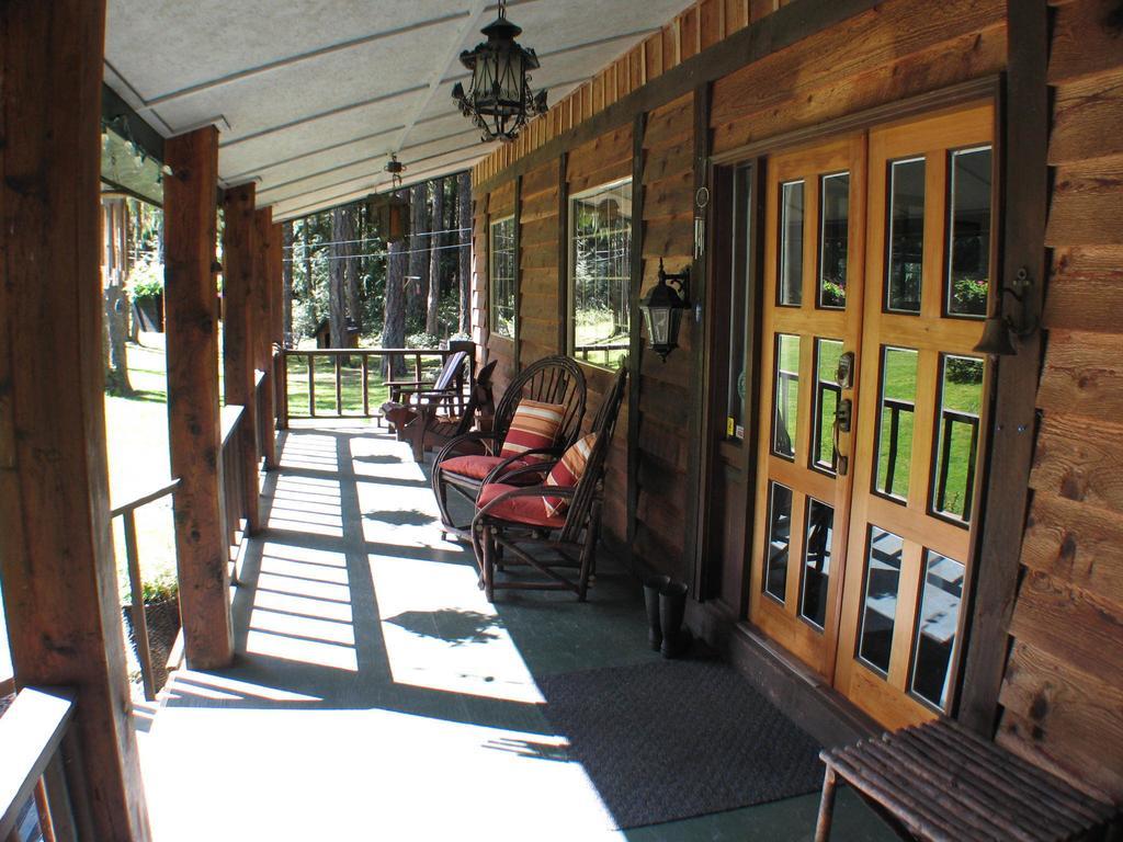 Cedar Song B&B Парксвилл Экстерьер фото